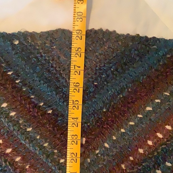 Handmade shawl - Picture 4 of 6